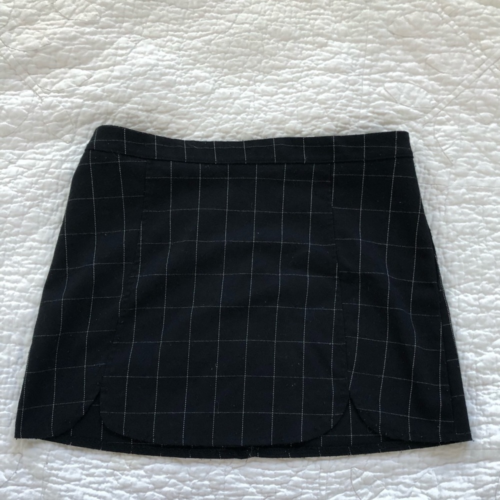 Brandy Melville business casual mini skirt